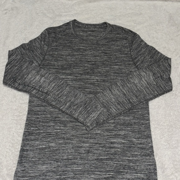 Men’s American eagle long sleeve - Picture 2 of 5